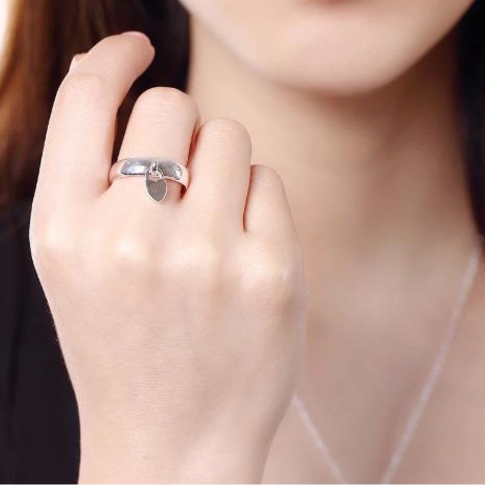 Elegant 925 Silver Heart Charm Ring